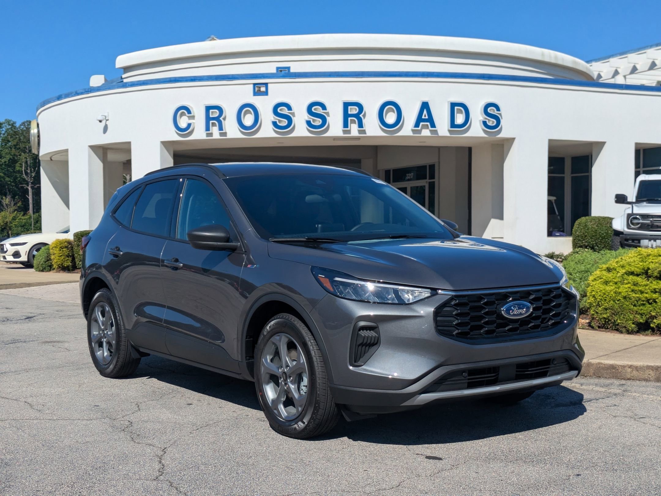 New 2025 Ford Escape ST-Line w/ Equipment Group 301A