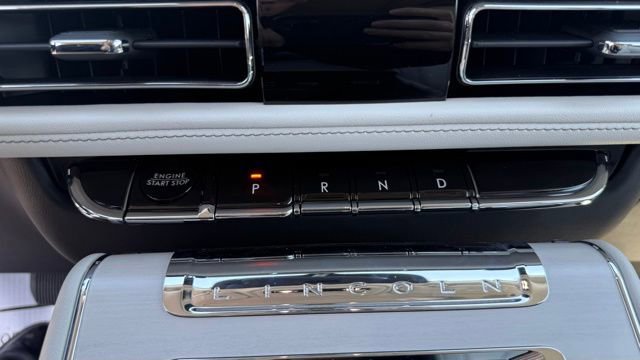 Used 2026 Lincoln Aviator Reserve AWD/4WD image 15