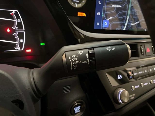 Used 2025 Lexus ES 350 w/ Premium Package FWD image 39