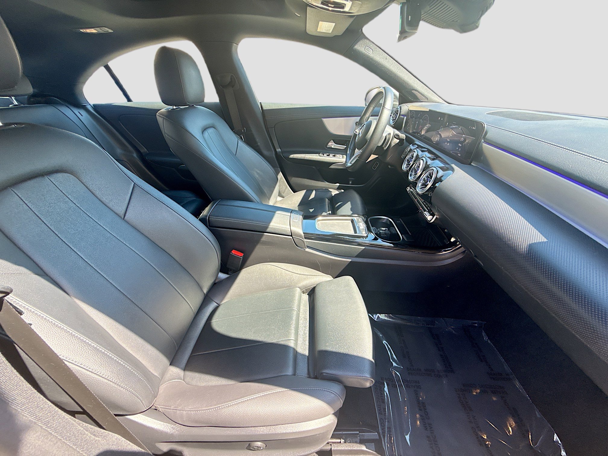 Used 2025 Mercedes-Benz CLA 250 image 31