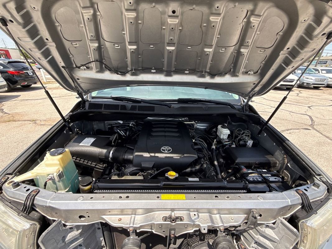 Used 2014 Toyota Sequoia Platinum RWD image 19