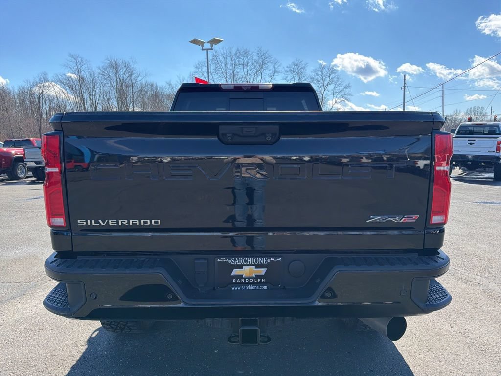 Used 2024 Chevrolet Silverado 2500 ZR2 w/ Technology Package AWD/4WD image 37