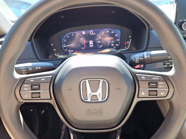 Certified 2025 Honda Accord LX image 22