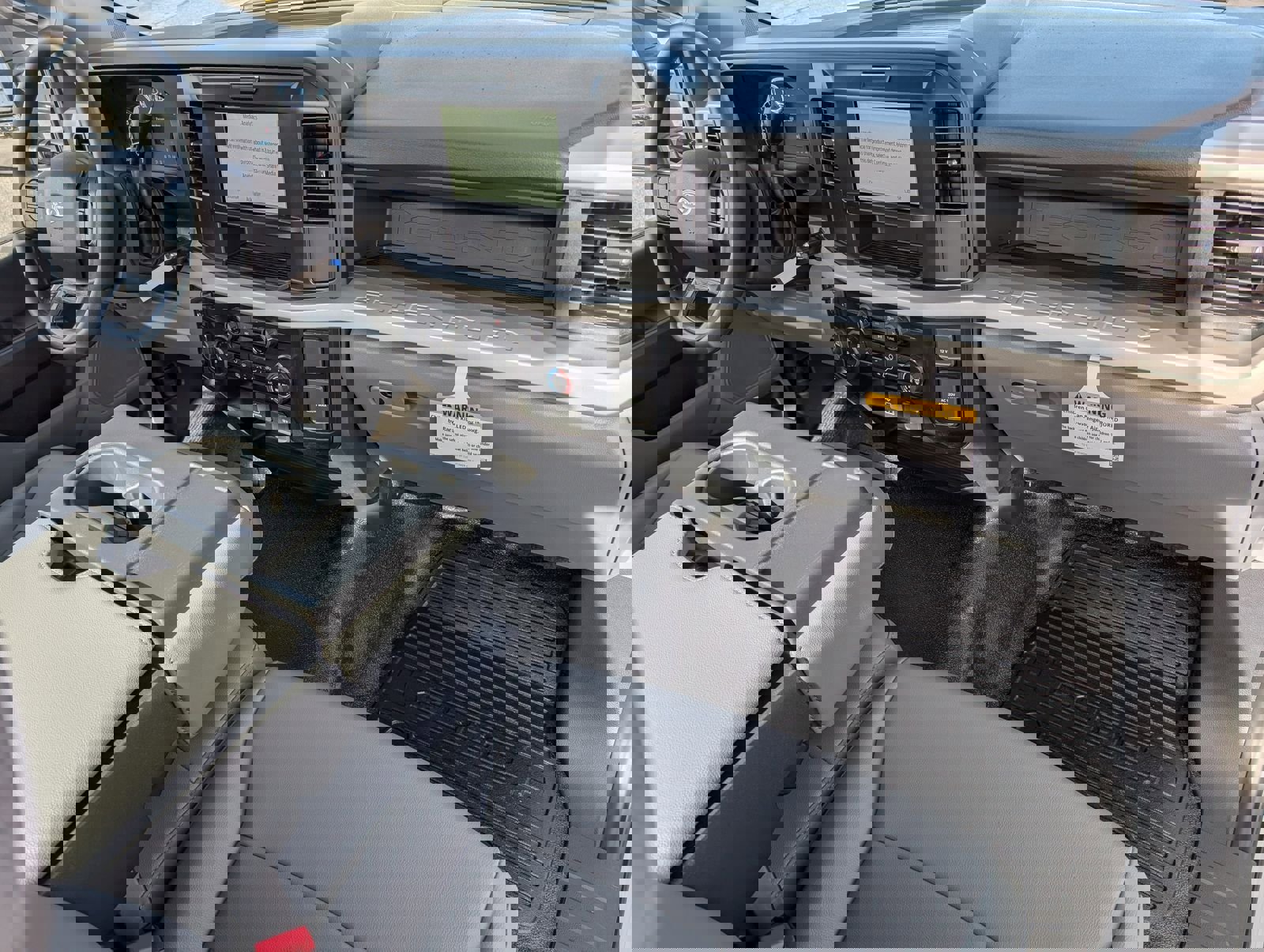 New 2026 Ford F250 XL w/ XL Chrome Package image 7