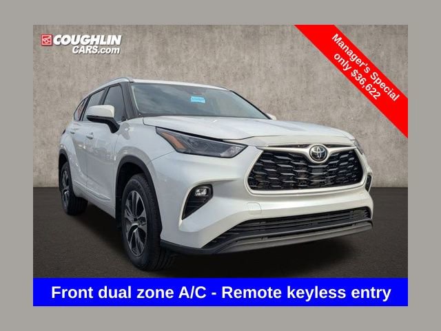 Used 2023 Toyota Highlander XLE image 1
