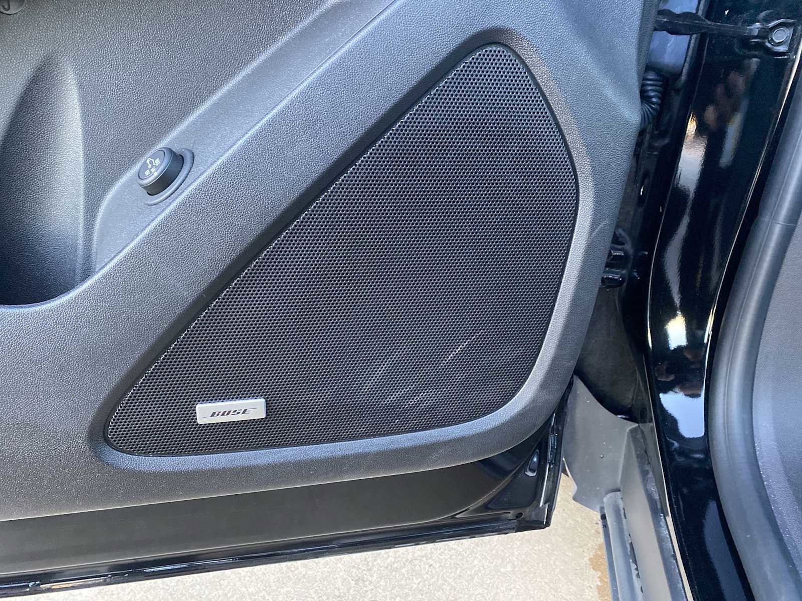 Used 2024 Chevrolet Equinox RS w/ RS Leather Package image 31