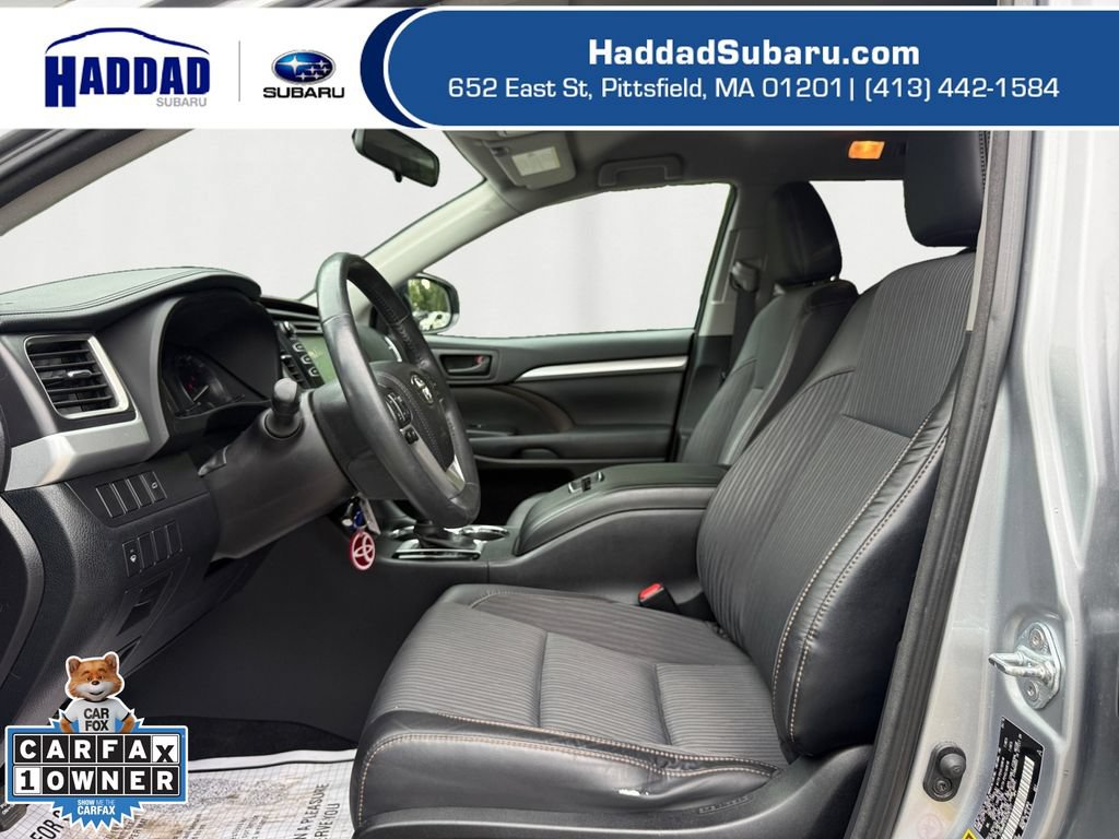 Used 2016 Toyota Highlander Plus AWD/4WD image 10
