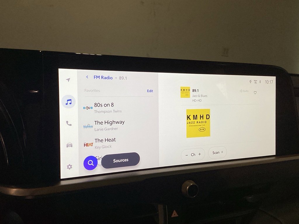 Used 2025 Toyota Crown Signia image 12