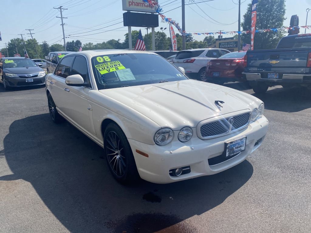 Used 2008 Jaguar XJ8 L image 3