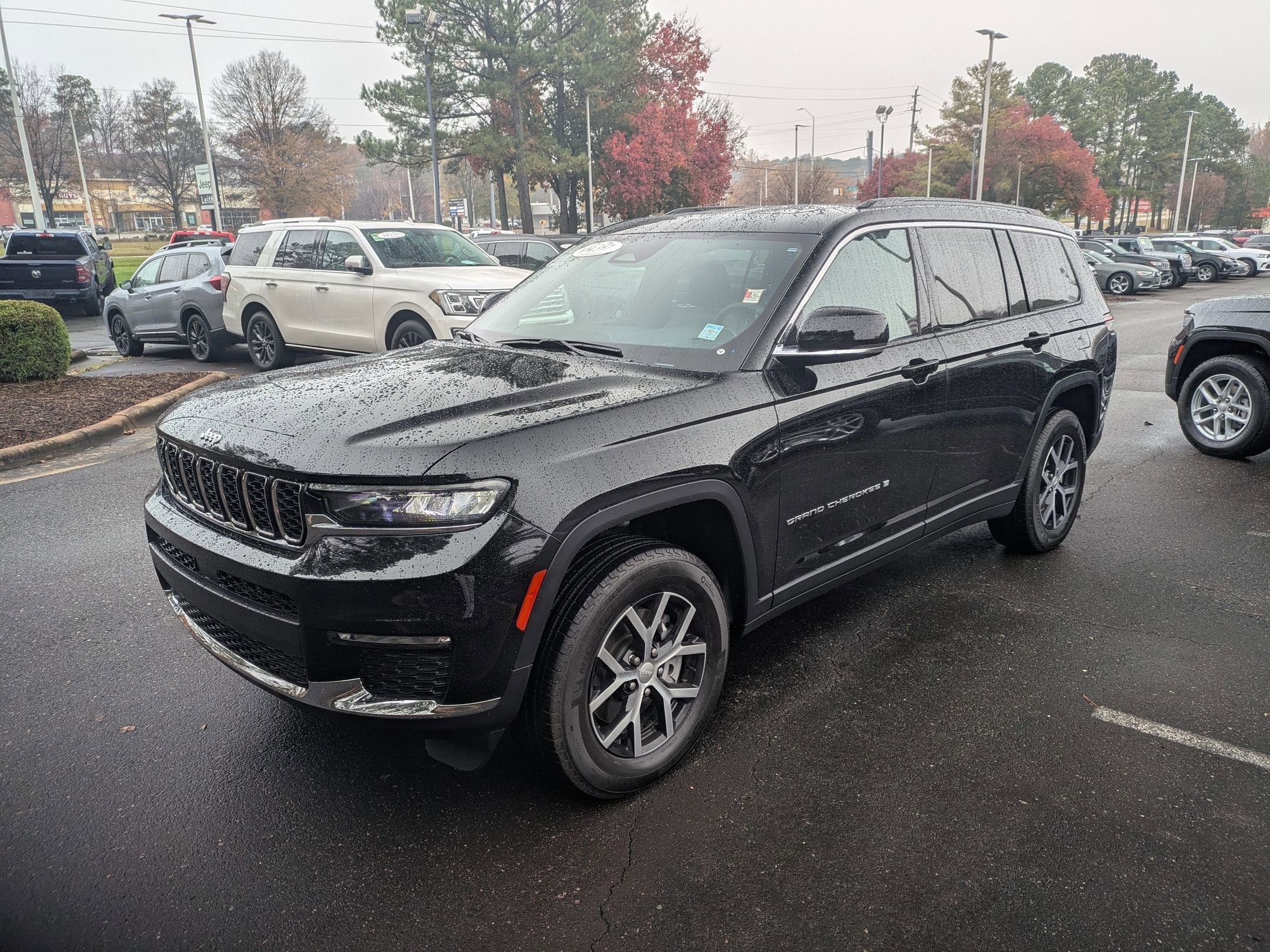 Used 2025 Jeep Grand Cherokee L Limited w/ Trailer Tow Package image 1