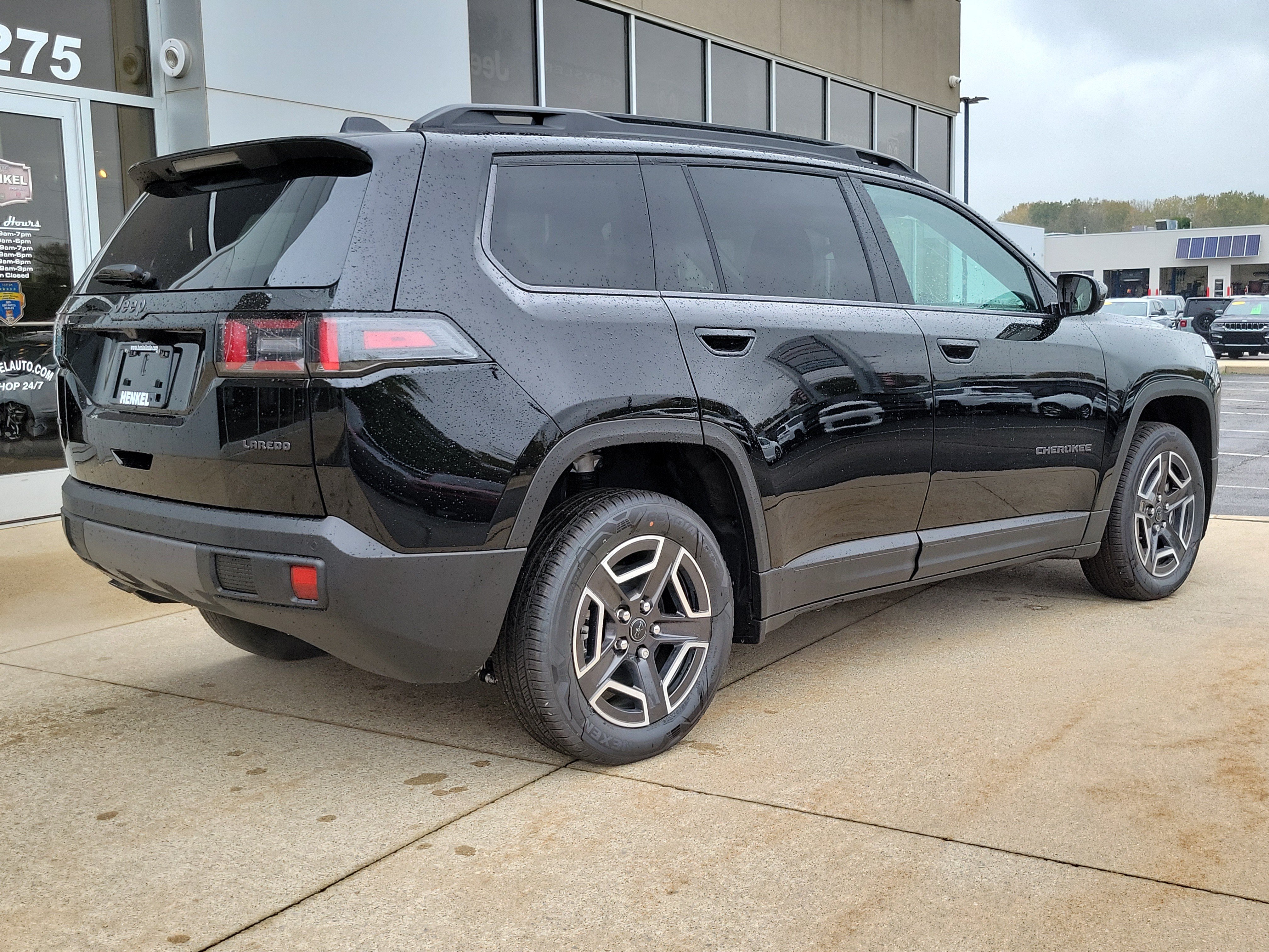 New 2026 Jeep Cherokee Laredo AWD/4WD image 4