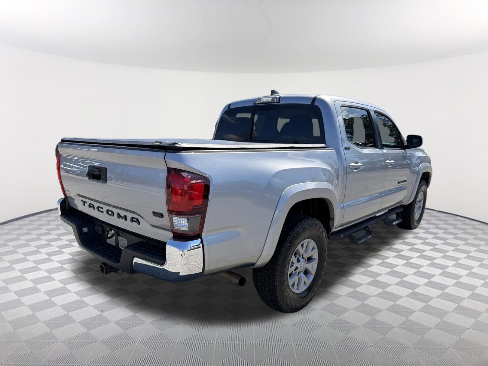 Used 2019 Toyota Tacoma SR5 image 17