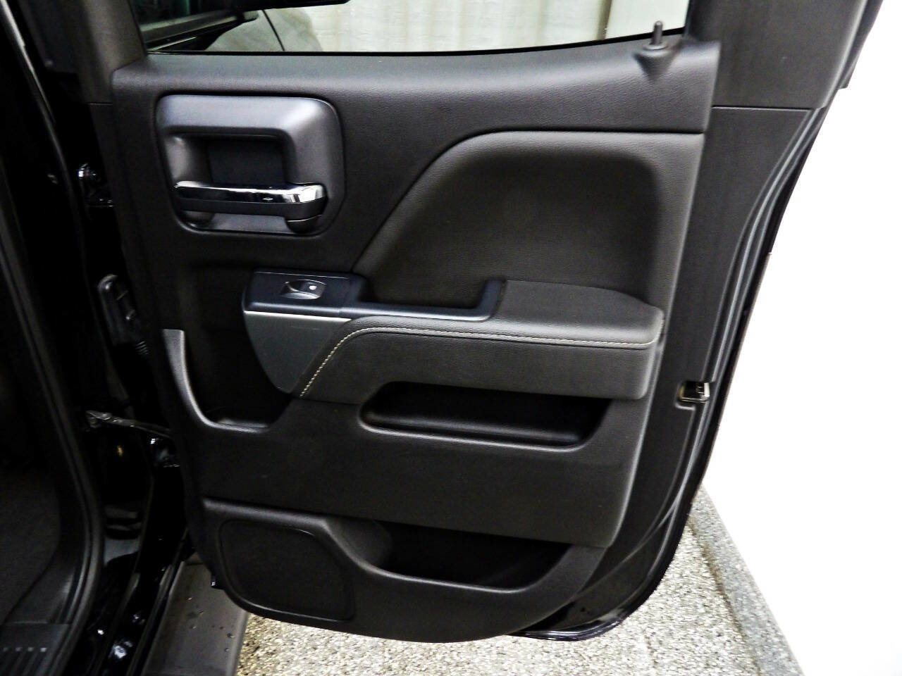 Used 2019 Chevrolet Silverado 1500 LT w/ All Star Edition AWD/4WD image 11