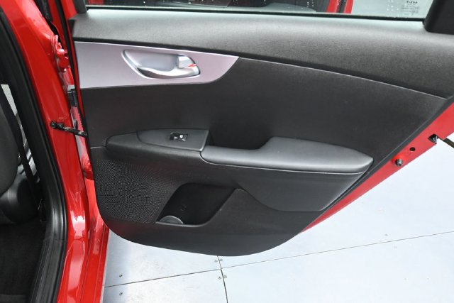 Used 2024 Kia Forte LXS FWD image 31