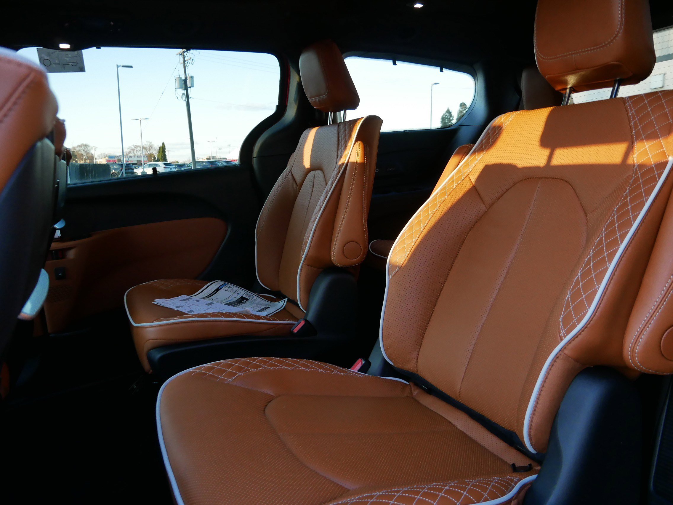 New 2026 Chrysler Pacifica Pinnacle image 5