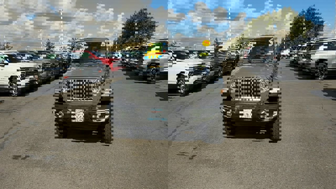 Used 2021 Jeep Wrangler Unlimited Sahara w/ Uconnect 4C Nav & Sound Group image 2