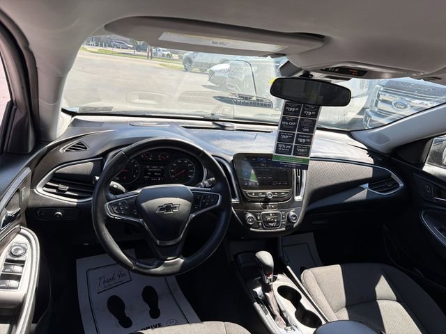 Used 2025 Chevrolet Malibu RS w/ LPO, Floor Liner Package FWD image 14