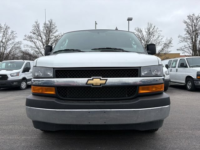 Used 2024 Chevrolet Express 2500 w/ Driver Convenience Package RWD image 18