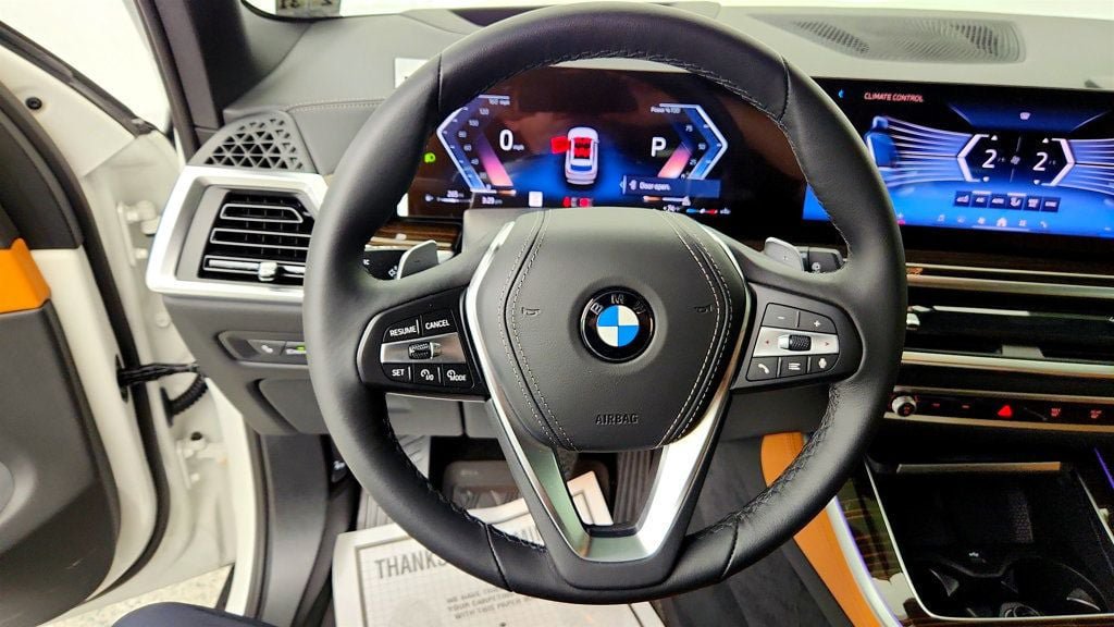 Used 2026 BMW X5 xDrive40i w/ Premium Package AWD/4WD image 14