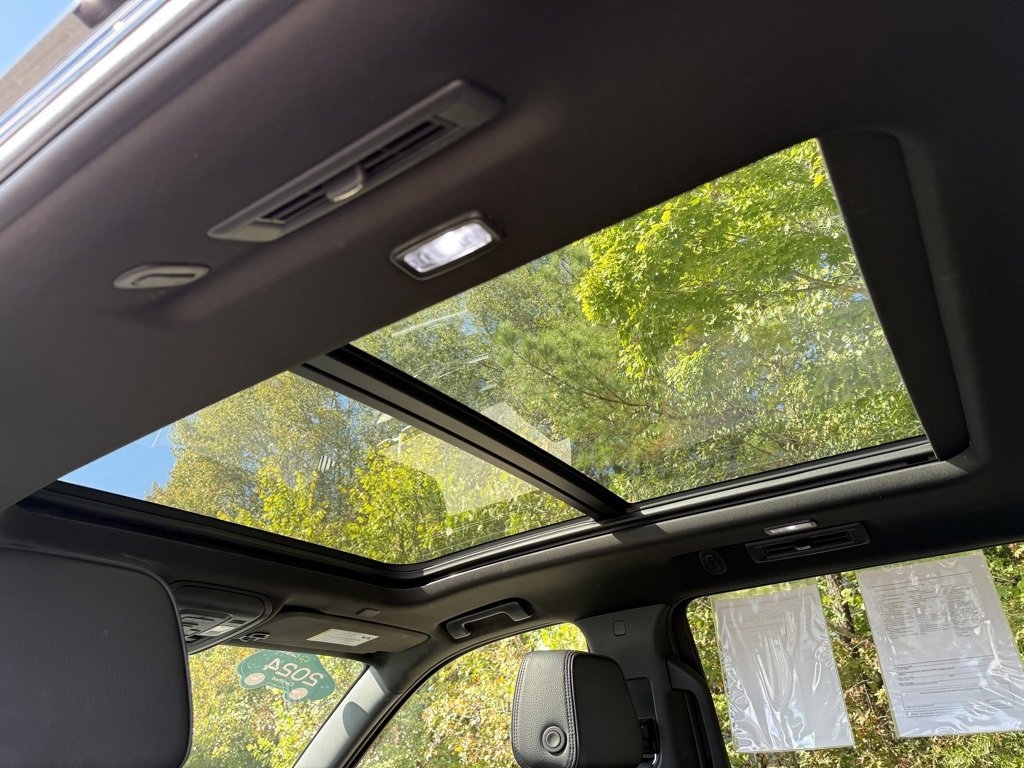 Certified 2024 GMC Yukon XL Denali image 50