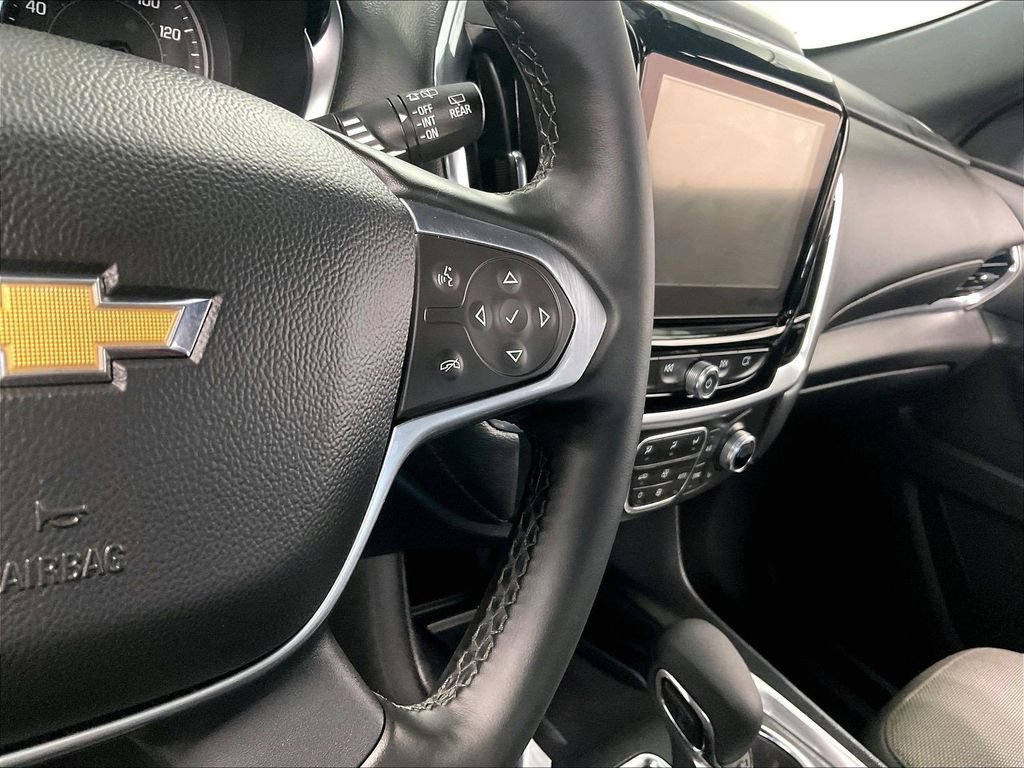 Used 2023 Chevrolet Traverse LT w/ Rear Camera Mirror Package AWD/4WD image 24