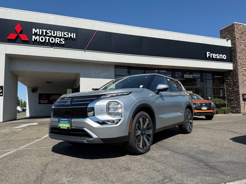 New 2026 Mitsubishi Outlander SE
