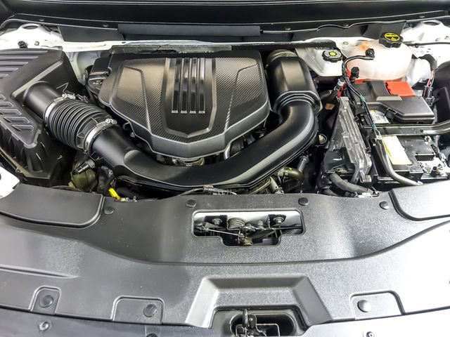 Used 2024 Chevrolet Traverse LT image 36