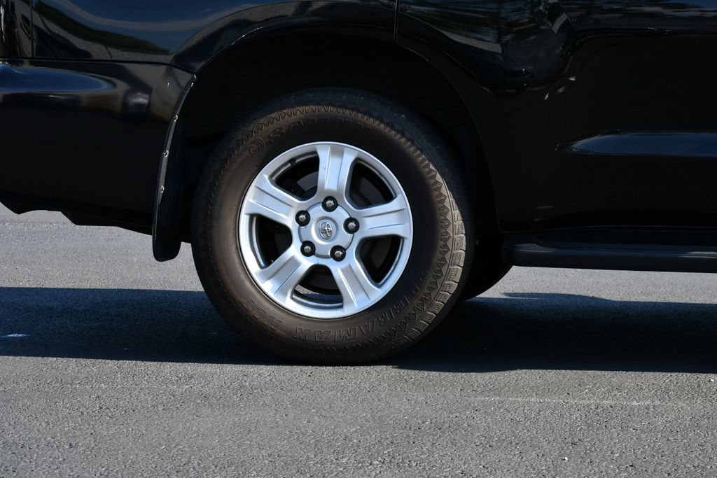 Used 2016 Toyota Sequoia SR5 AWD/4WD image 10