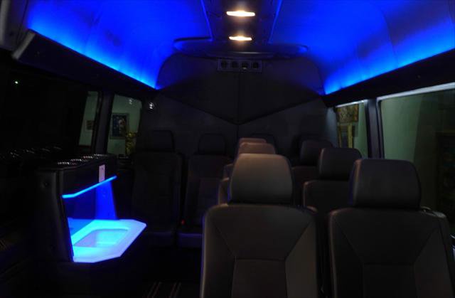Used 2020 Mercedes-Benz Sprinter 3500 image 22