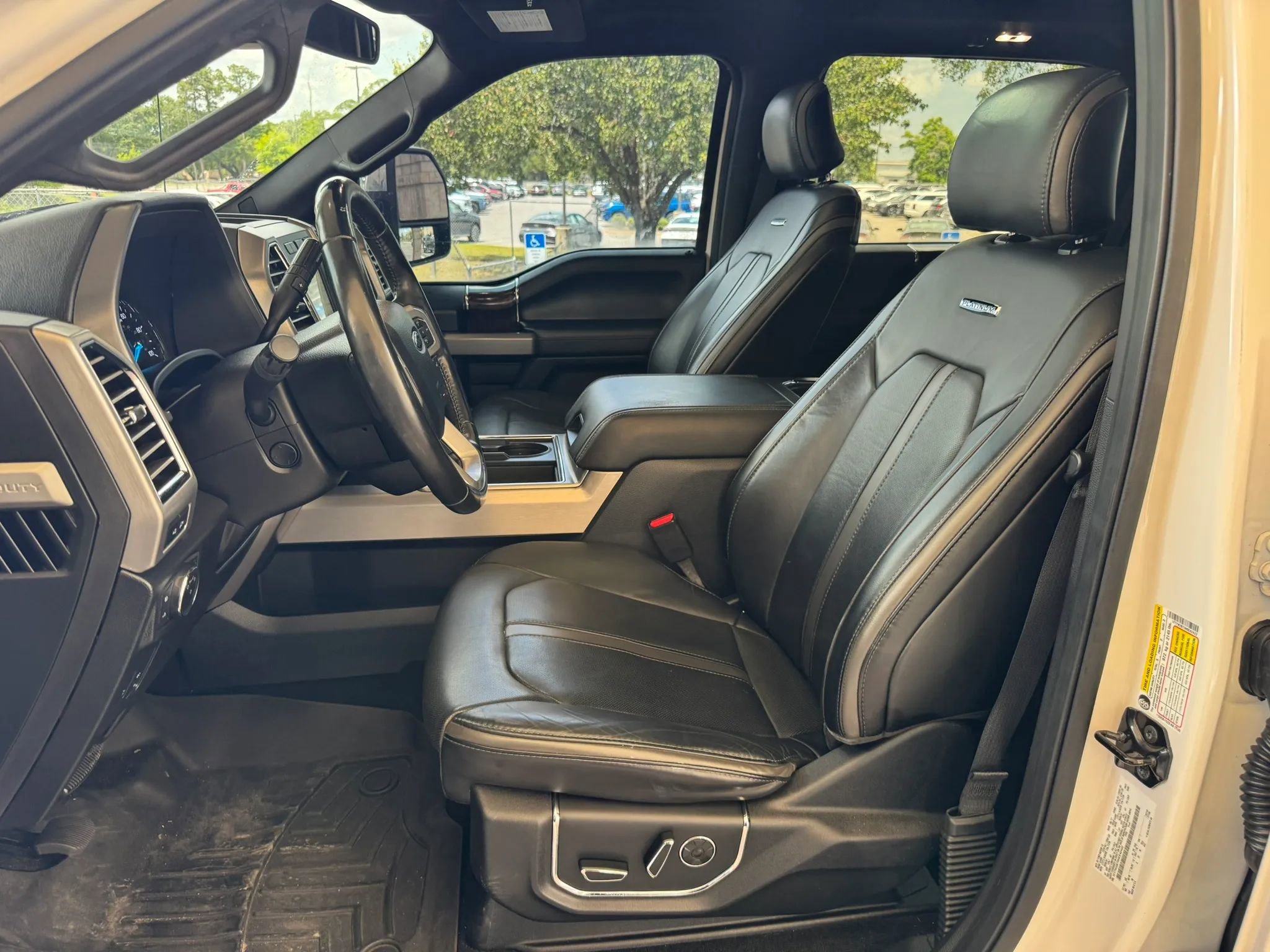 Used 2017 Ford F250 Platinum w/ Platinum Ultimate Package AWD/4WD image 14