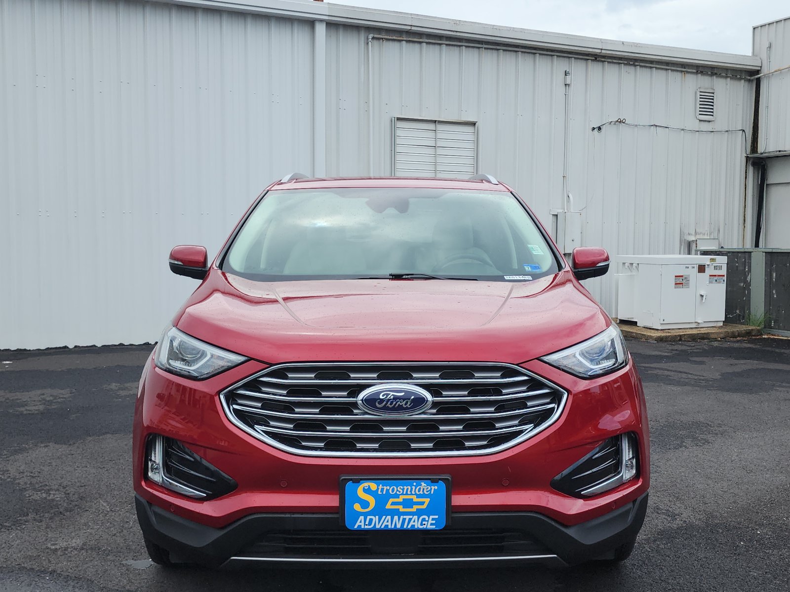 Used 2020 Ford Edge Titanium AWD/4WD image 8