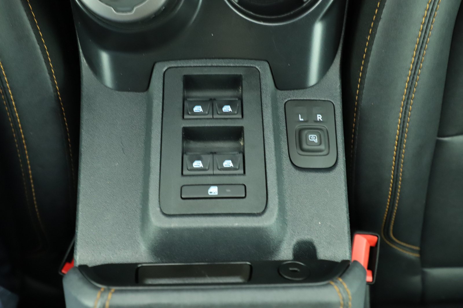 Certified 2024 Ford Bronco Badlands AWD/4WD image 14