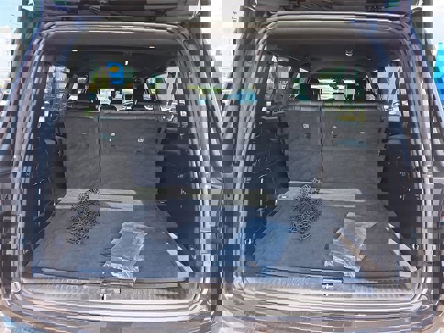 Used 2023 Jeep Wagoneer L Series II image 15