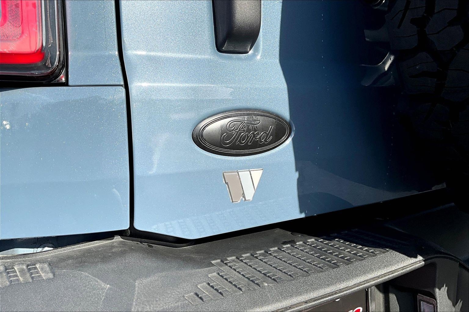 Used 2024 Ford Bronco Badlands image 25