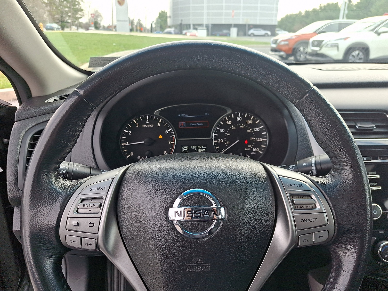 Used 2014 Nissan Altima 2.5 SV w/ Convenience Package image 19