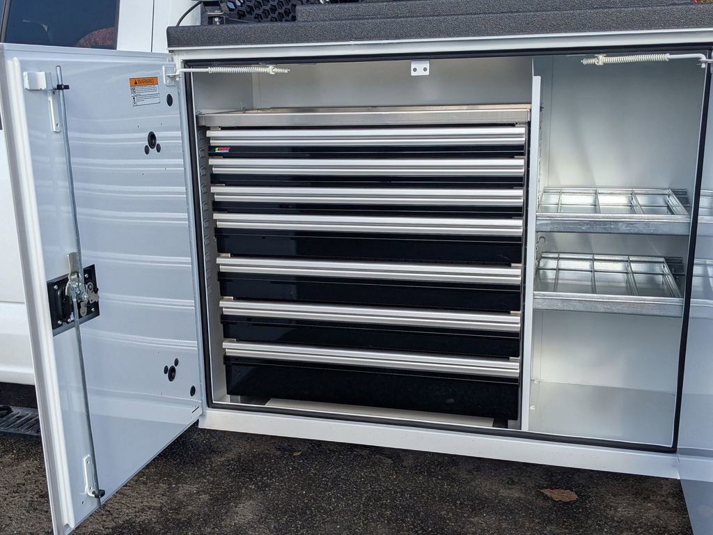 New 2026 Ford F550 4x4 Supercab Super Duty image 14