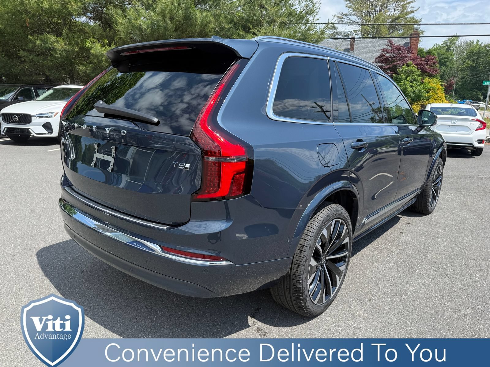 New 2026 Volvo XC90 T8 Ultra w/ Protection Package Premier AWD/4WD image 8