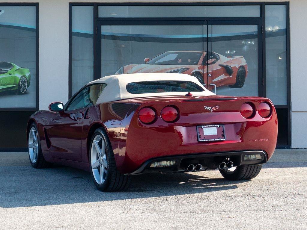 Used 2005 Chevrolet Corvette Convertible w/ Preferred Equipment Group RWD image 4
