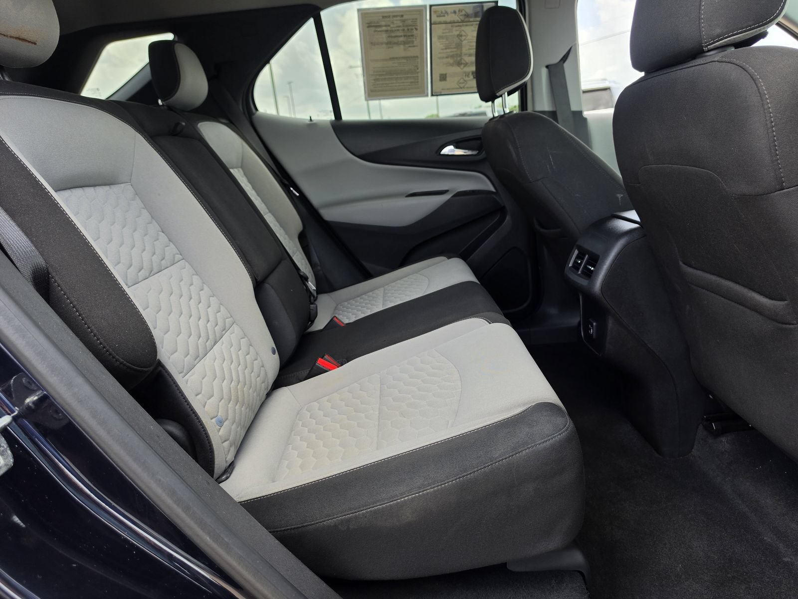 Used 2020 Chevrolet Equinox LS w/ LS Convenience Package FWD image 28