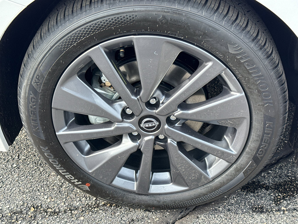New 2026 Nissan Sentra SL image 9