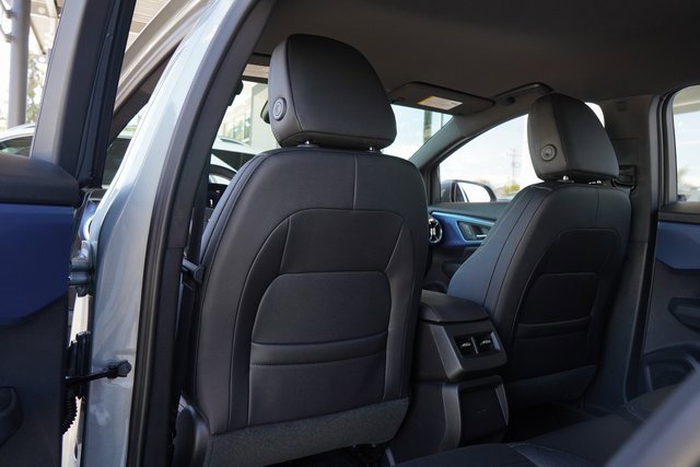 New 2025 Chevrolet Equinox EV LT image 28