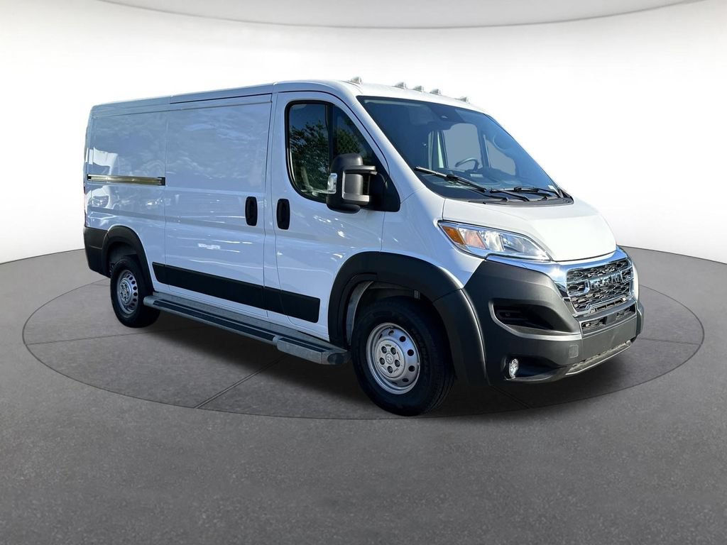 Used 2025 RAM ProMaster 2500 w/ U-Haul Equipment Group FWD image 8