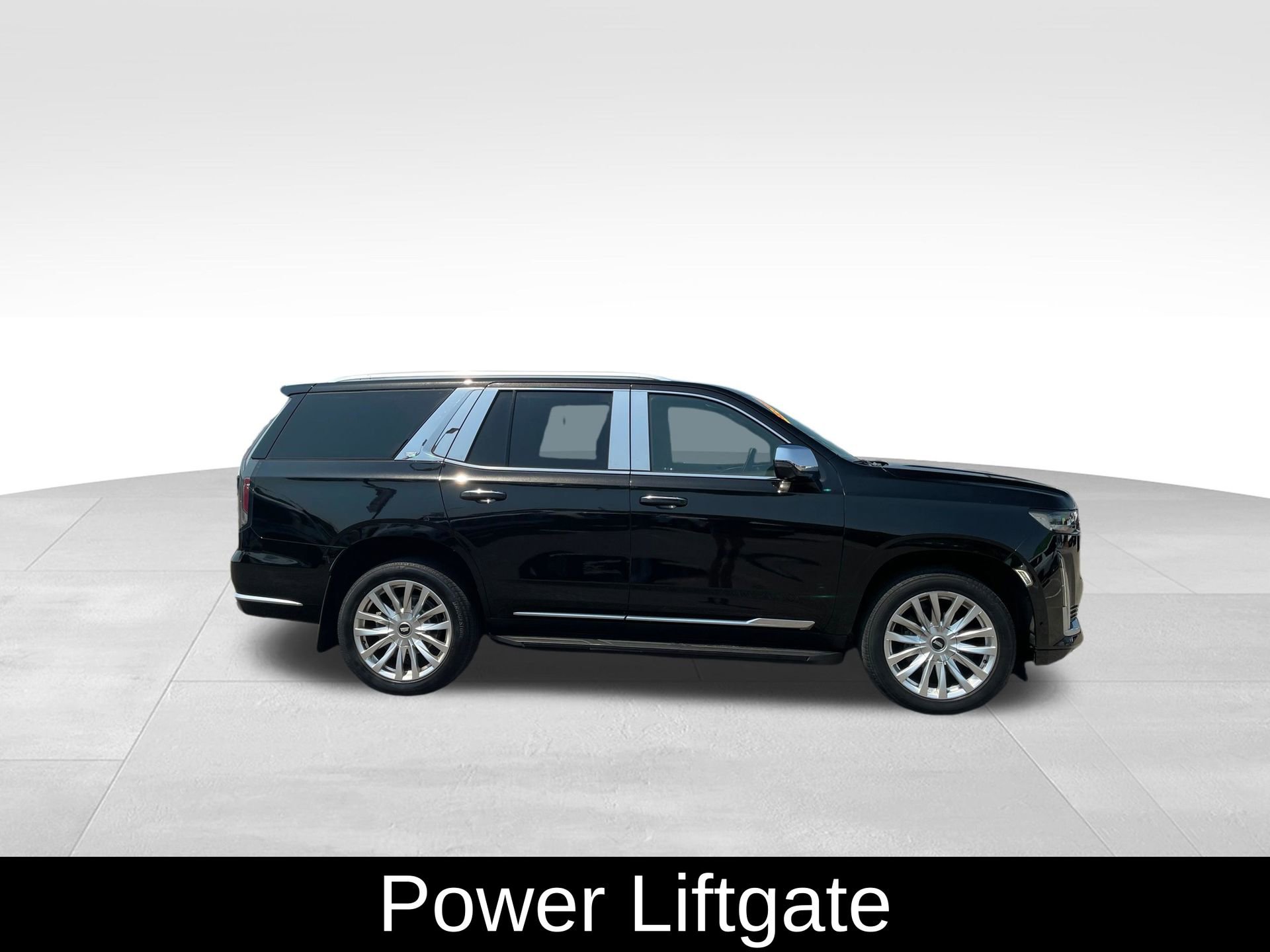 Used 2021 Cadillac Escalade Luxury image 4