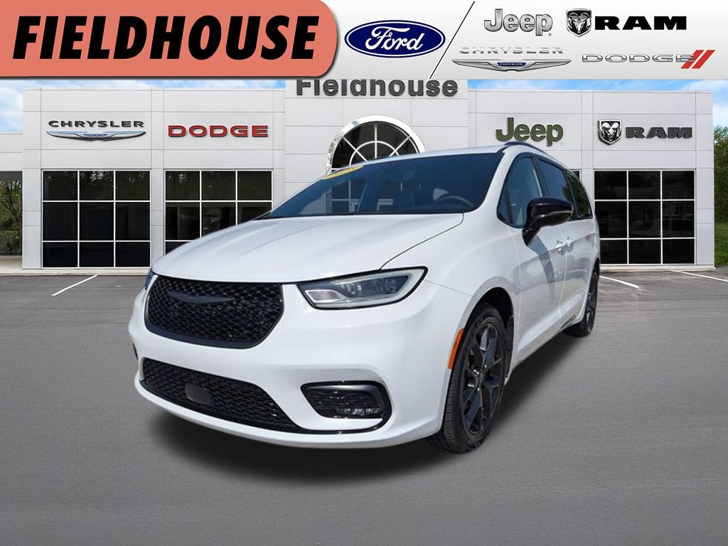 Used 2025 Chrysler Pacifica Limited