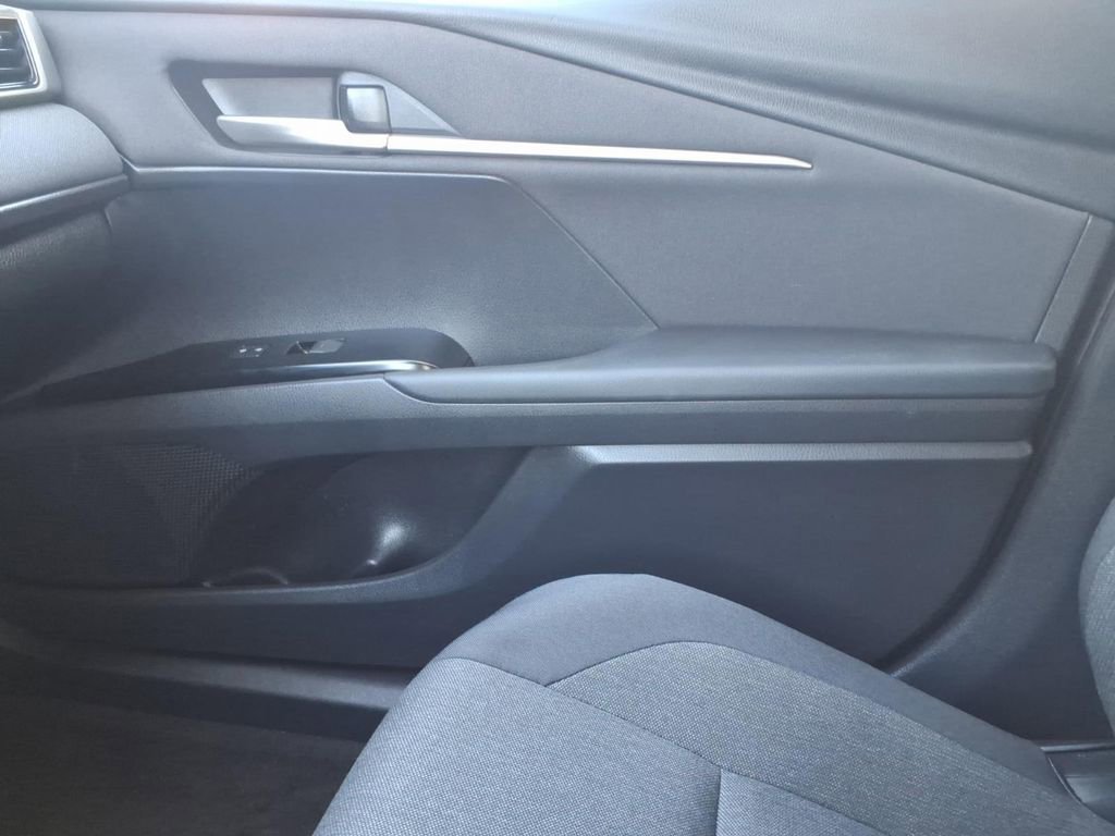 Used 2025 Toyota Camry LE image 26