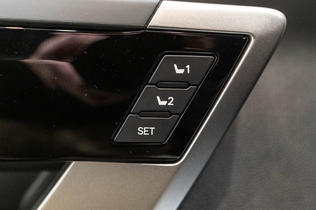 New 2026 Toyota Tundra Limited AWD/4WD image 22