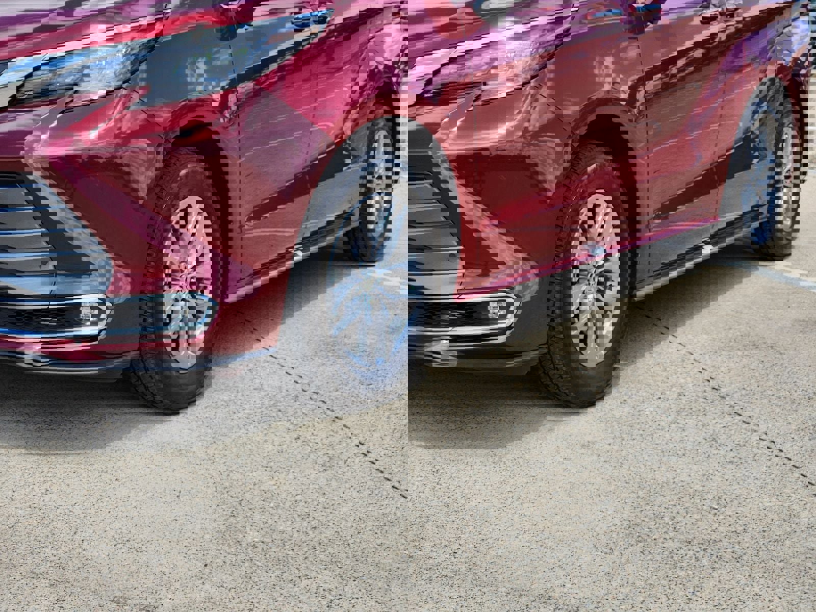 Used 2025 Toyota Sienna XLE image 12