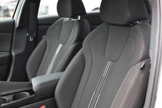 Certified 2025 Hyundai Elantra SEL FWD image 20