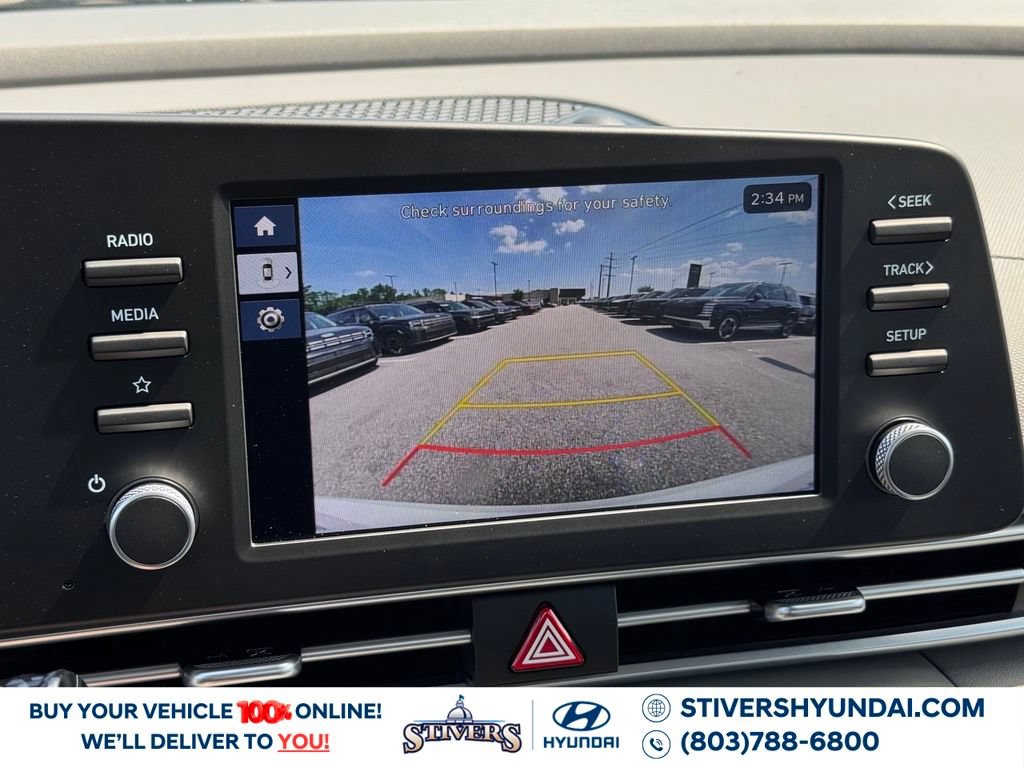 New 2026 Hyundai Elantra Hybrid FWD image 3