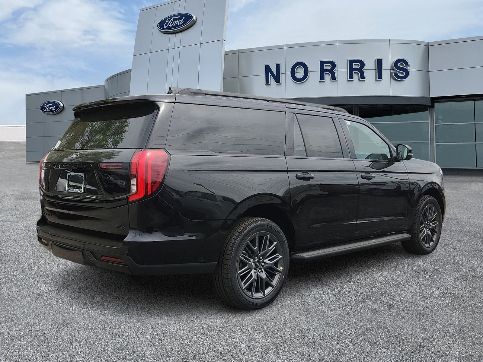 New 2026 Ford Expedition Max Platinum image 4